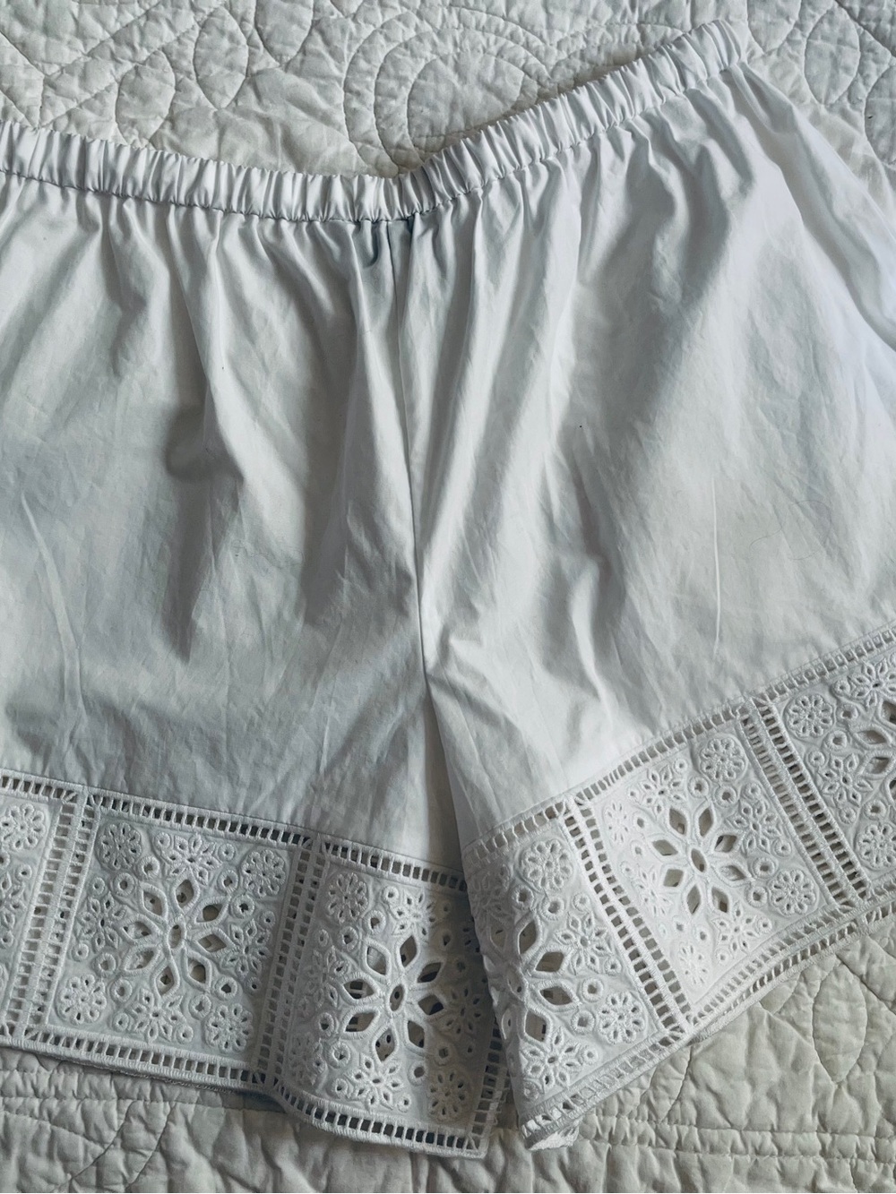 NWT ALIGNE for Anthropologie White Eyelet Lace Trim Tie Waist Shorts Size M - Picture 6 of 11